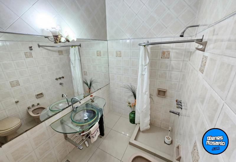 Casas - Rosario -  Alquiler