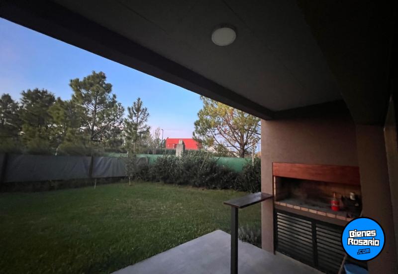 Casas - Funes - Venta