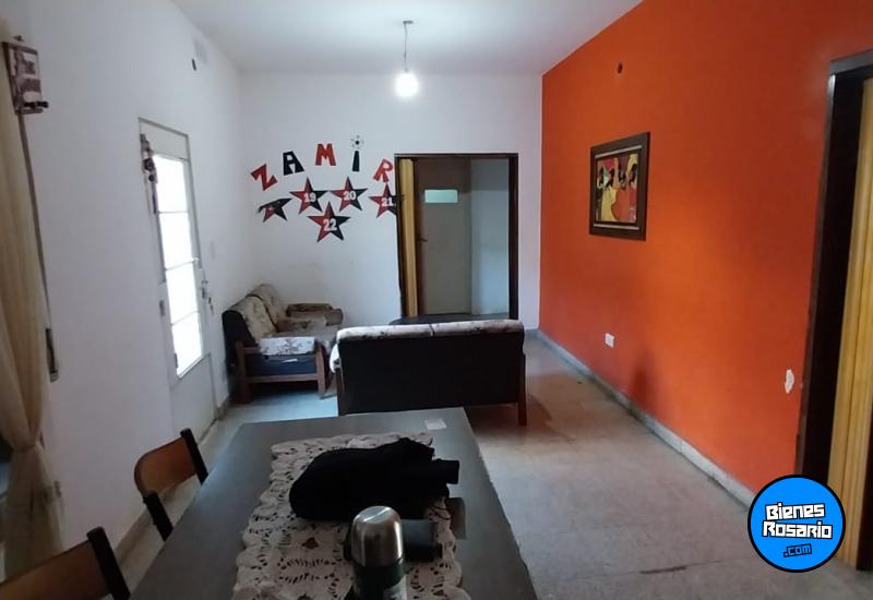 Casas - Alvarez - Venta