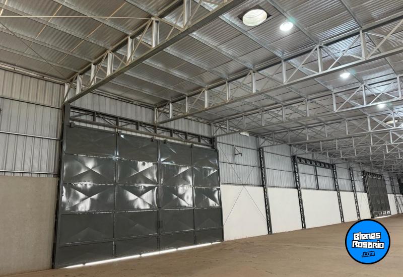 Galpones / Depósitos - Roldan - Venta