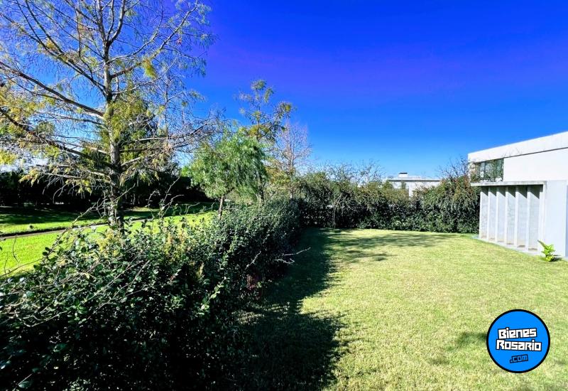 Casas - Funes - Venta