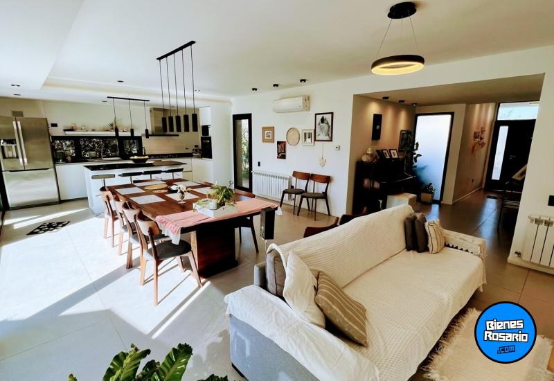 Casas - Funes - Venta