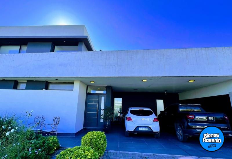 Casas - Funes - Venta