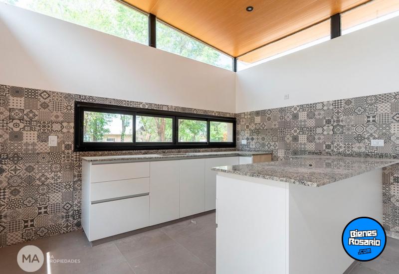 Casas - Funes - Venta