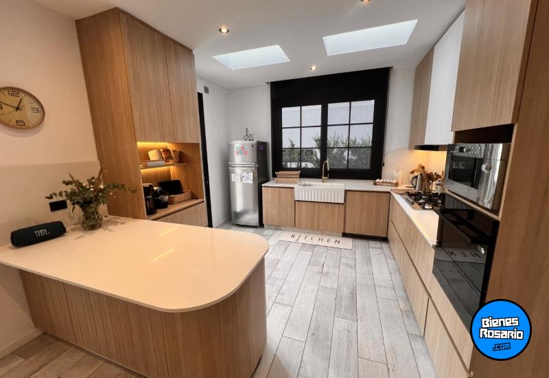 Casas - Funes - Venta