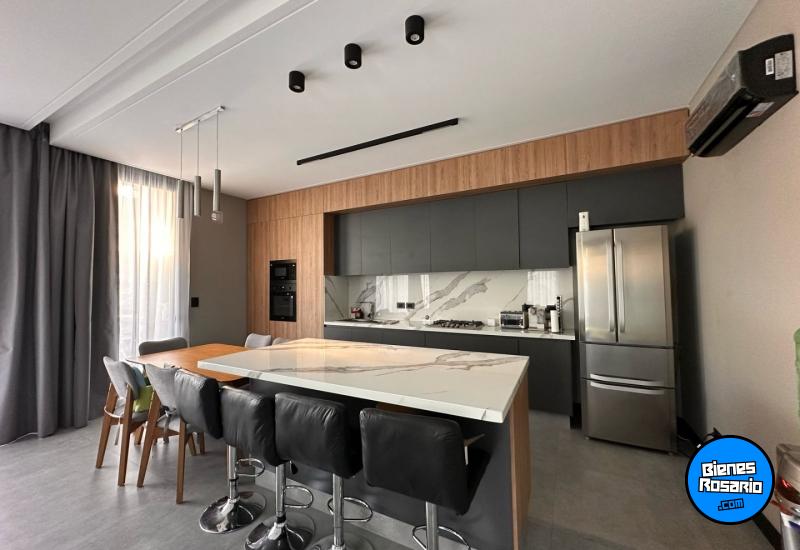 Casas - Funes - Venta