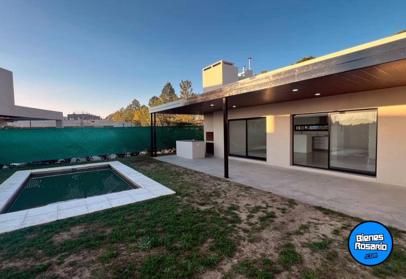 Casas - Funes - Venta