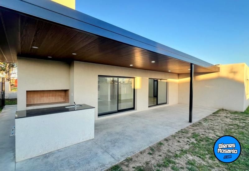 Casas - Funes - Venta