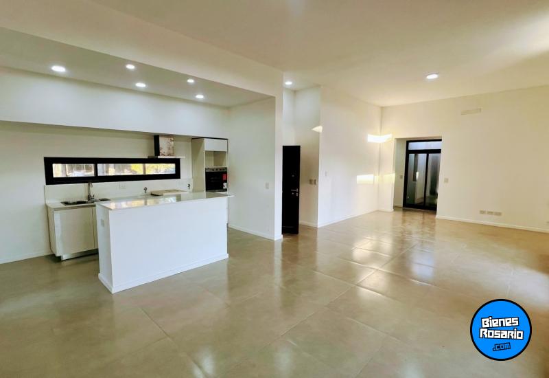 Casas - Funes - Venta
