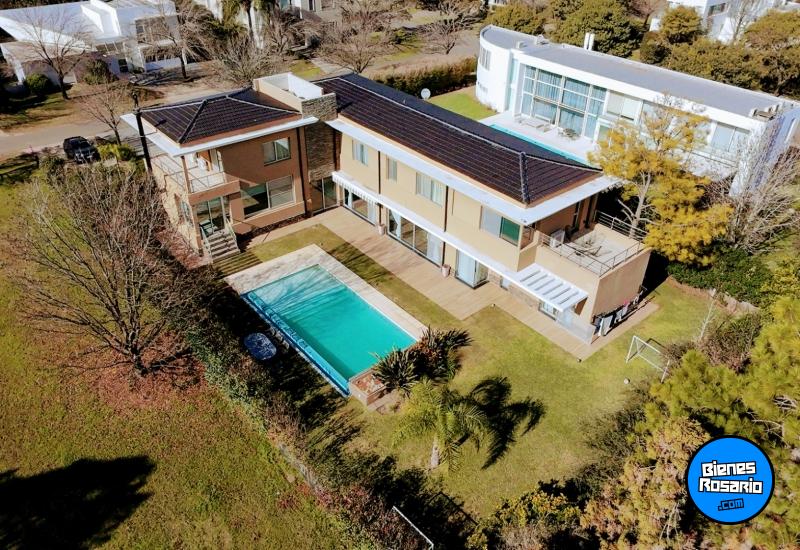 Casas - Funes - Venta