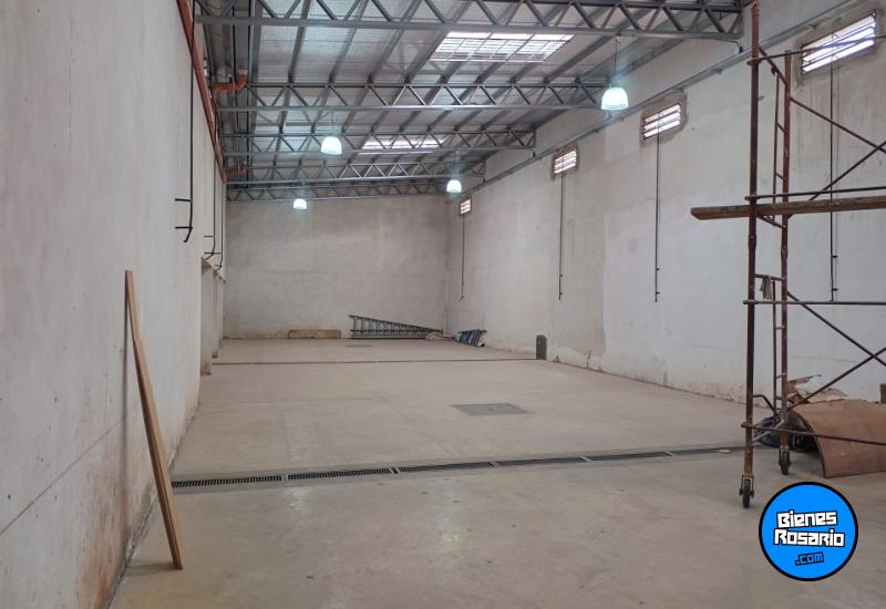 Galpones / Depósitos - Rosario -  Alquiler