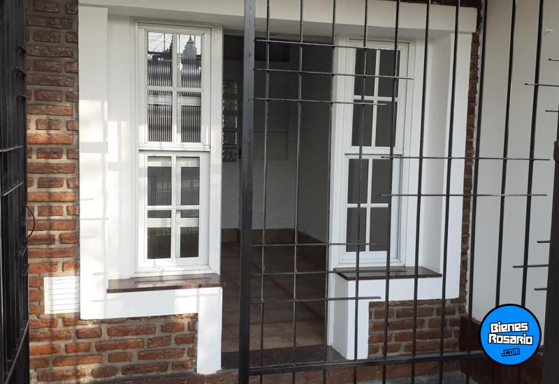 Casas - Rosario -  Alquiler