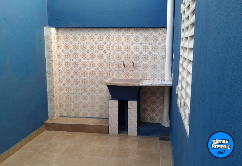 Casas - Rosario -  Alquiler