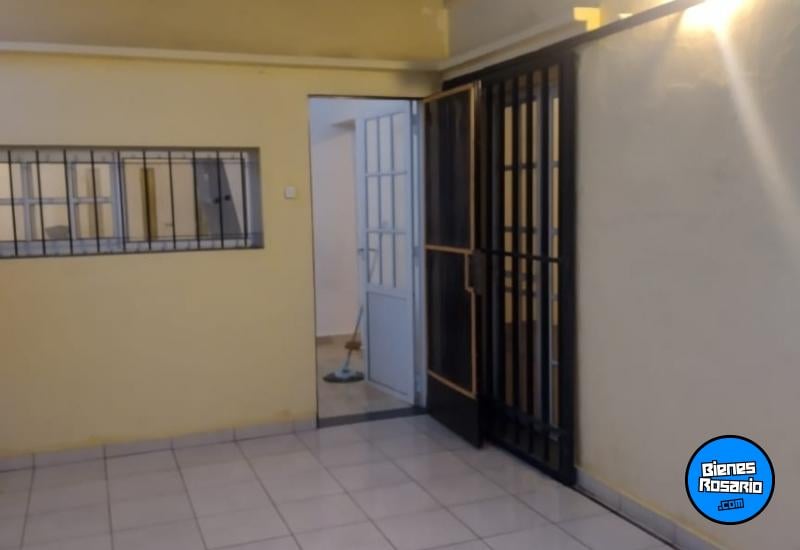 Casas - Rosario -  Alquiler