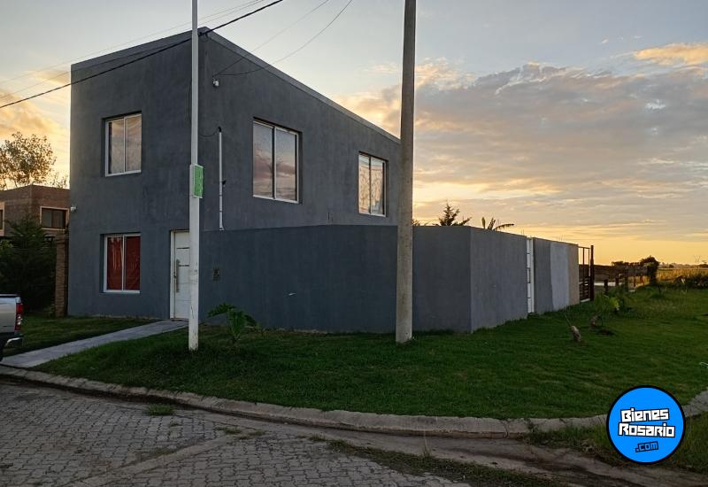Casas -  Alquiler