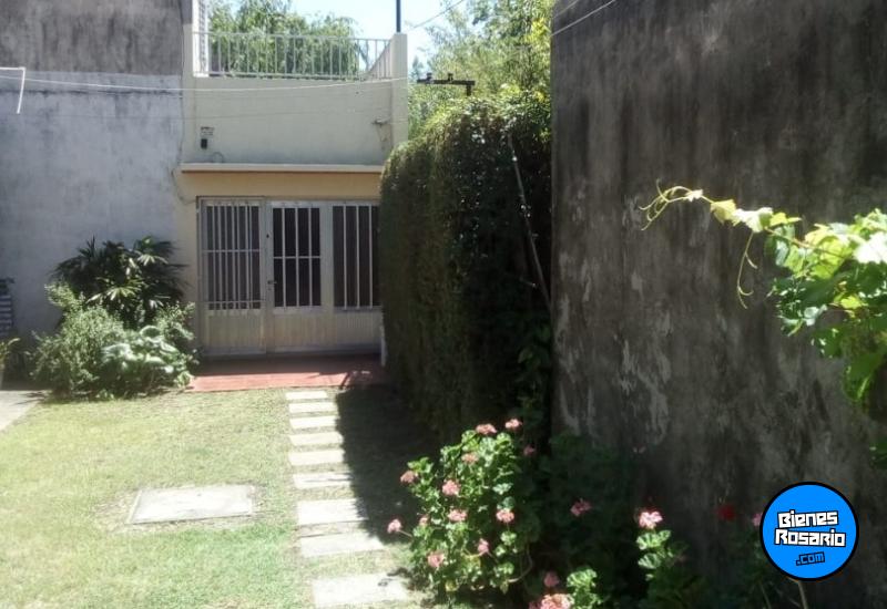 Casas - Rosario -  Alquiler