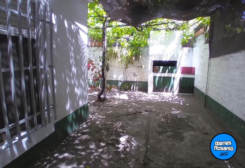 Casas - Rosario -  Alquiler