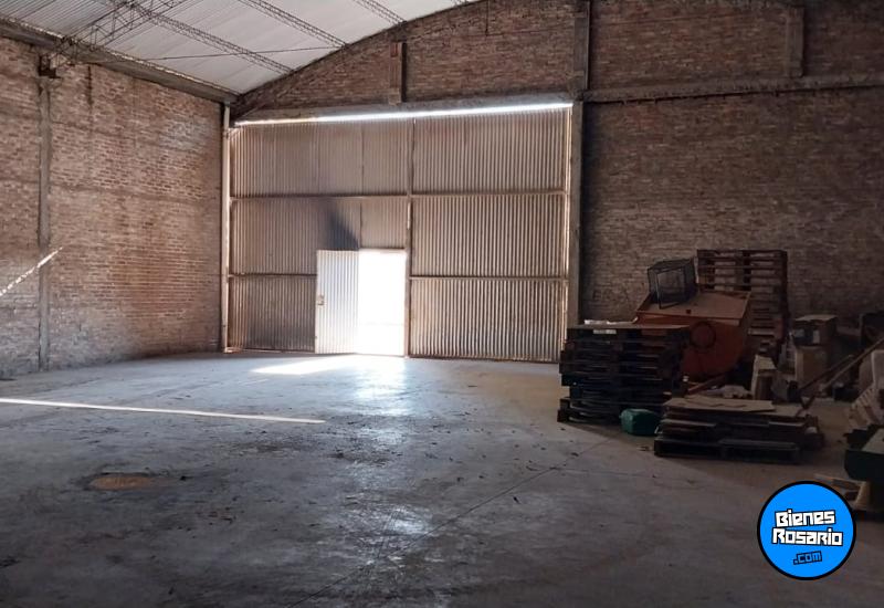 Galpones / Depósitos - Alvarez - Venta