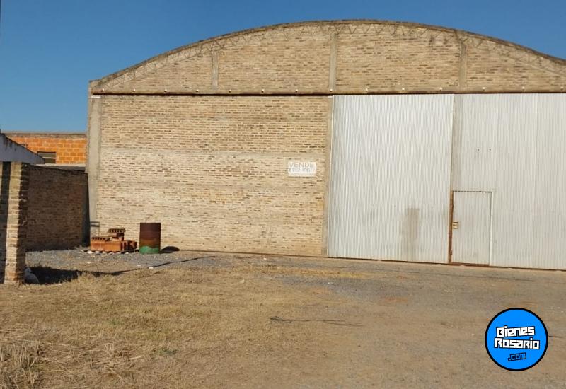 Galpones / Depósitos - Alvarez - Venta
