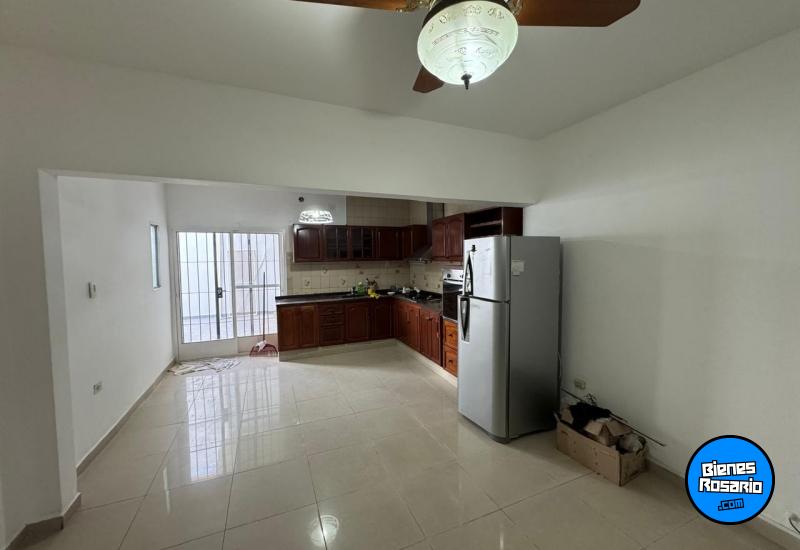 Casas - Rosario -  Alquiler