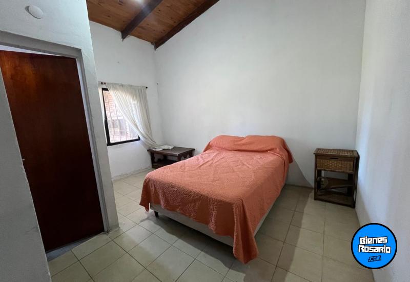 Casas - Funes -  Alquiler