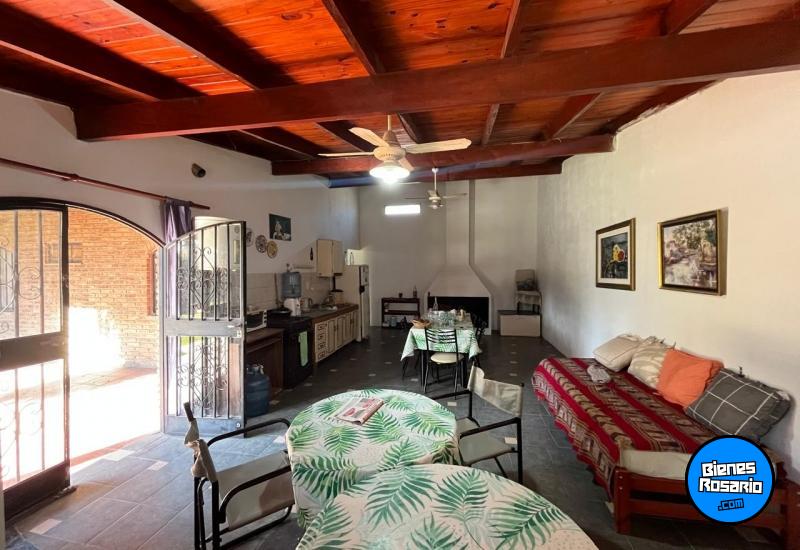 Casas - Funes -  Alquiler