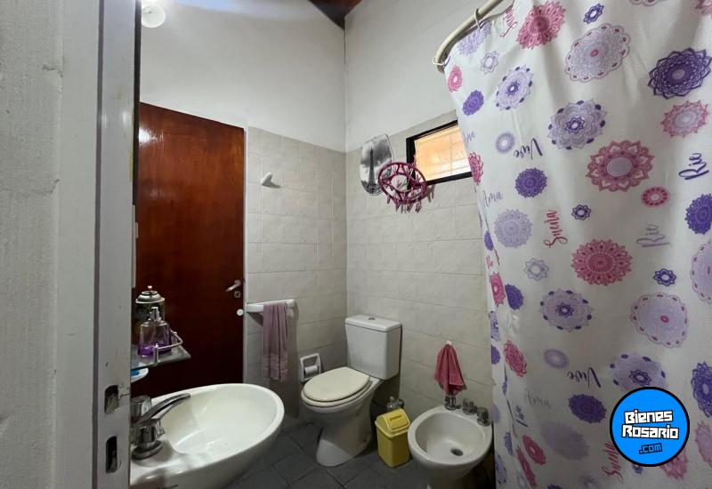 Casas - Funes -  Alquiler