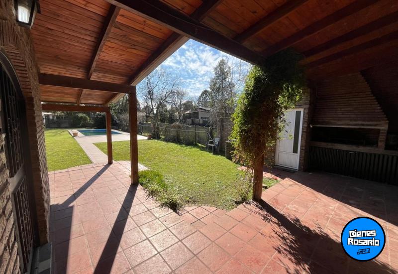 Casas - Funes -  Alquiler