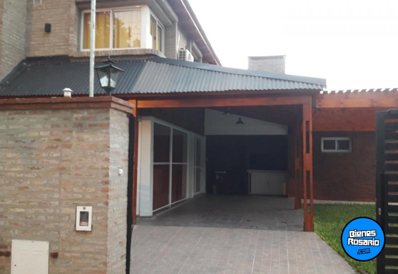 Casas - Pueblo Esther -  Alquiler