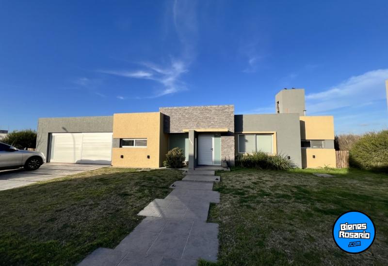 Casas - Funes - Venta