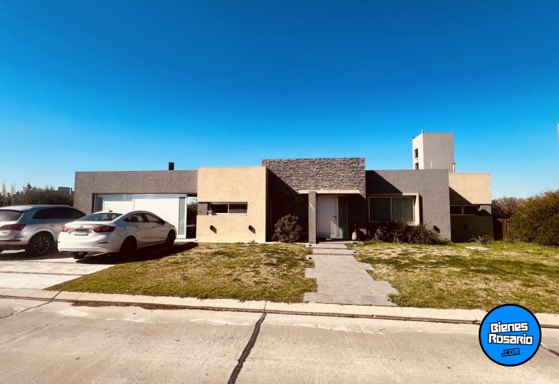 Casas - Funes - Venta