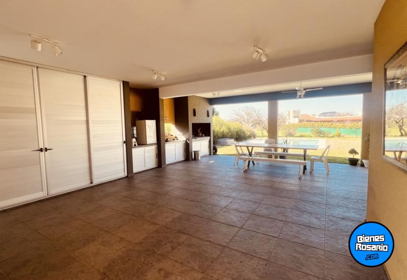 Casas - Funes - Venta