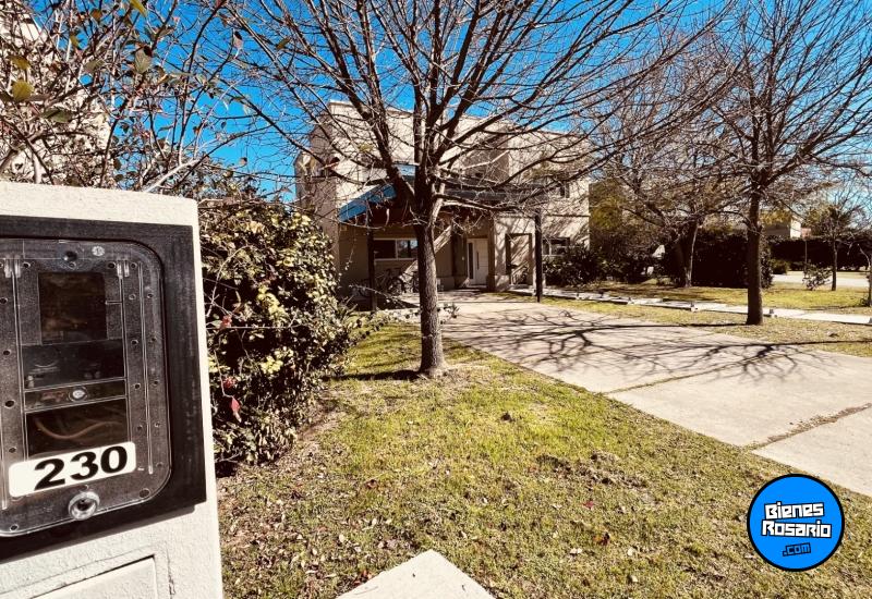 Casas - Funes - Venta