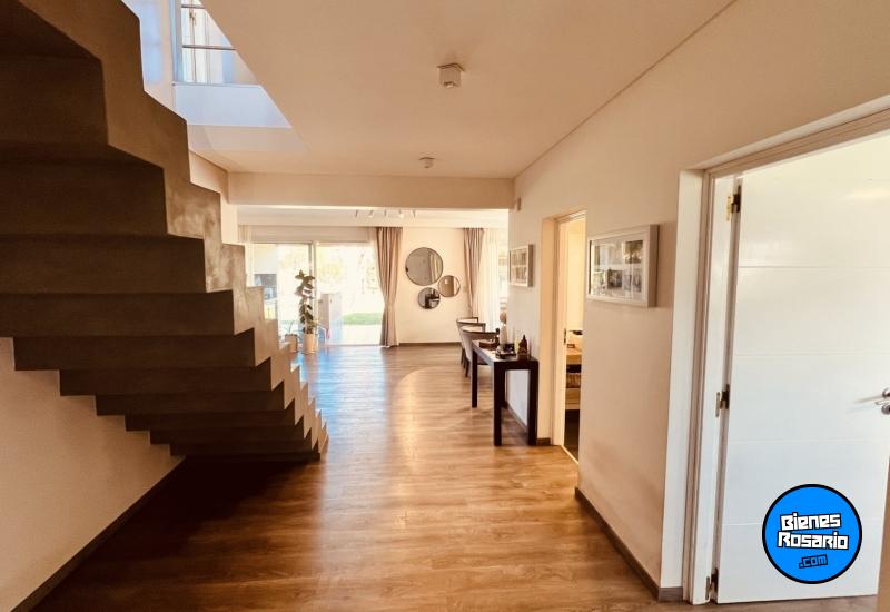 Casas - Funes - Venta
