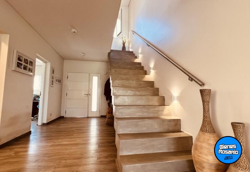 Casas - Funes - Venta