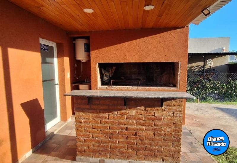 Casas - Funes - Venta