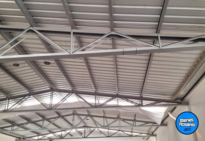 Galpones / Depósitos - Rosario - Venta