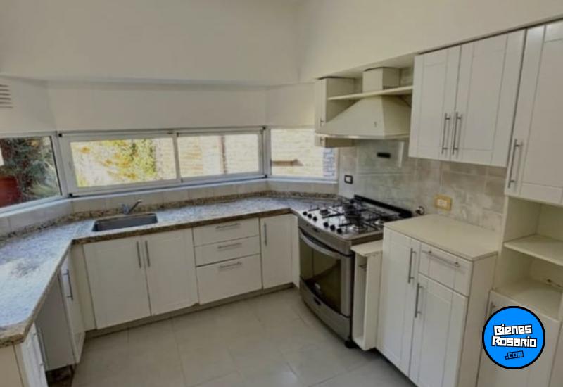 Casas - Funes - Venta