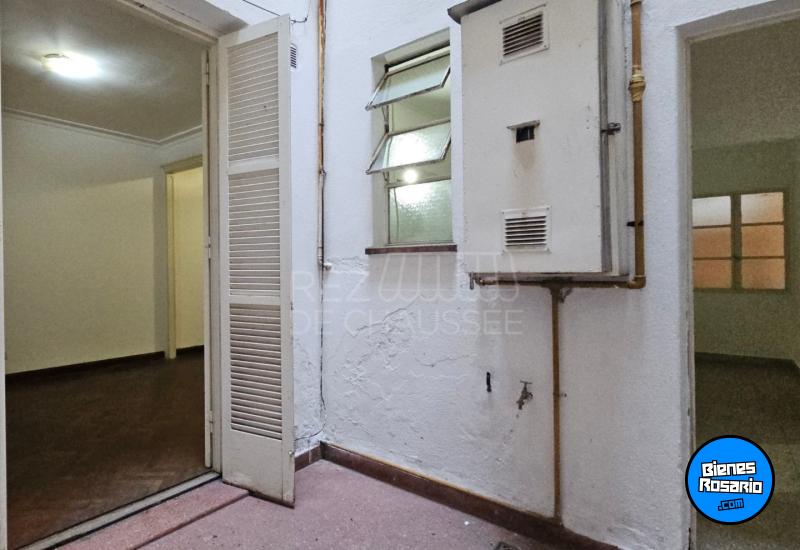 Departamentos de pasillo - Rosario - Venta