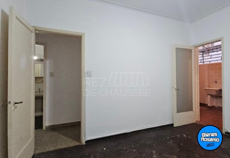Departamentos de pasillo - Rosario - Venta