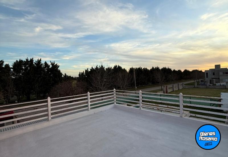Casas - Funes -  Alquiler