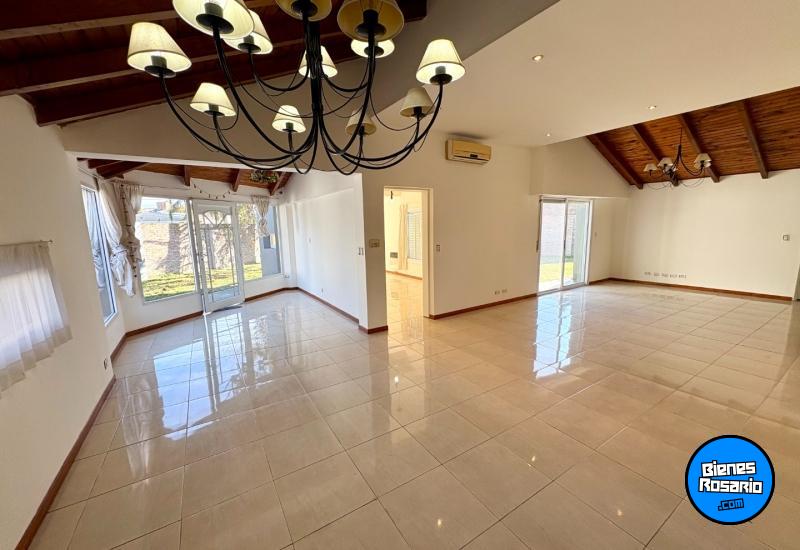Casas - Funes - Venta