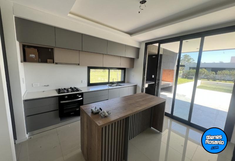Casas - Roldan - Venta