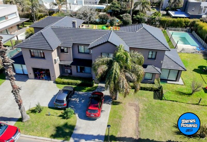 Casas - Funes - Venta