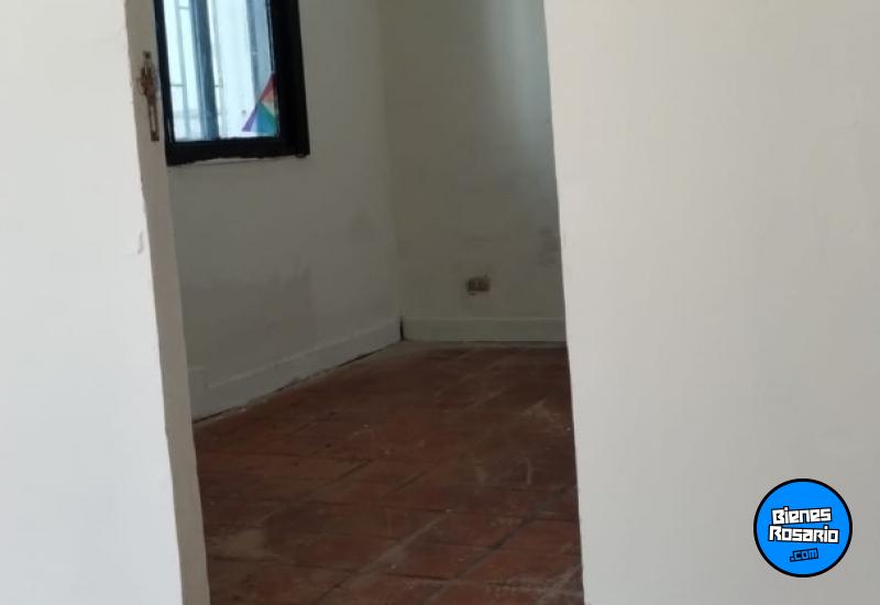 Departamentos de pasillo - Granadero Baigorria -  Alquiler