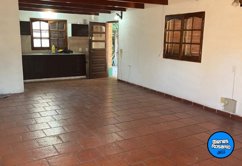 Casas - Funes -  Alquiler