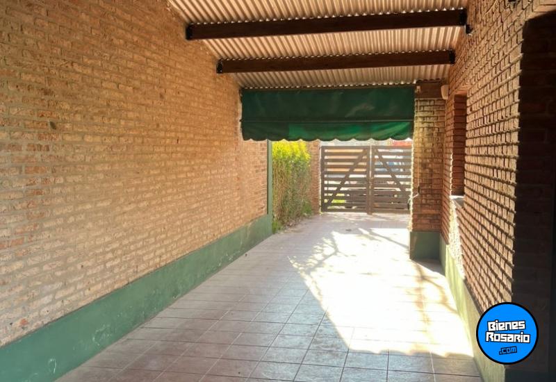 Casas - Funes -  Alquiler