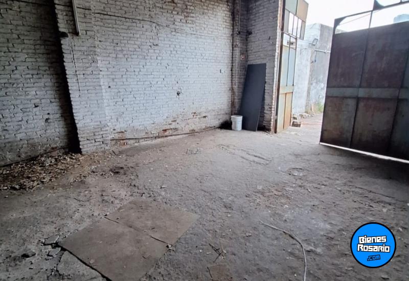 Galpones / Depósitos - Rosario - Venta