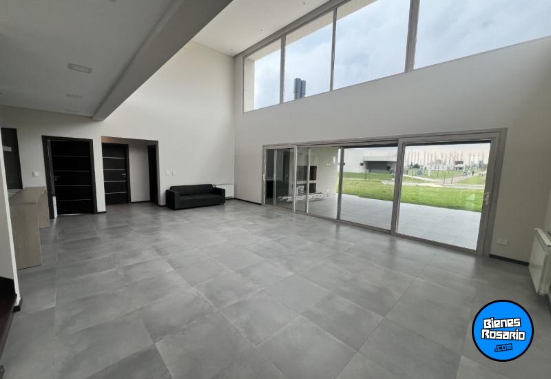 Casas - Funes - Venta