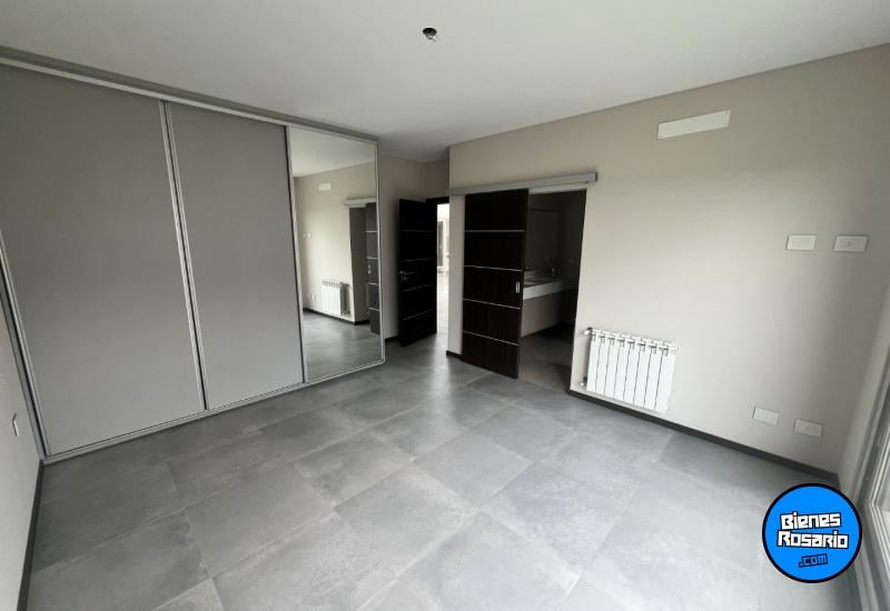 Casas - Funes - Venta